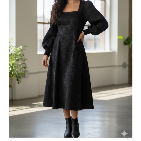 Disturbia Dresses & Skirts - Disturbia Black Long Sleeve Dress size 18